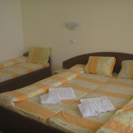 Семеен Хотел Атива - Family Hotel Ativa Лозенець Екстер'єр фото