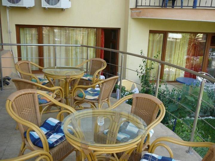 Семеен Хотел Атива - Family Hotel Ativa Лозенець Екстер'єр фото