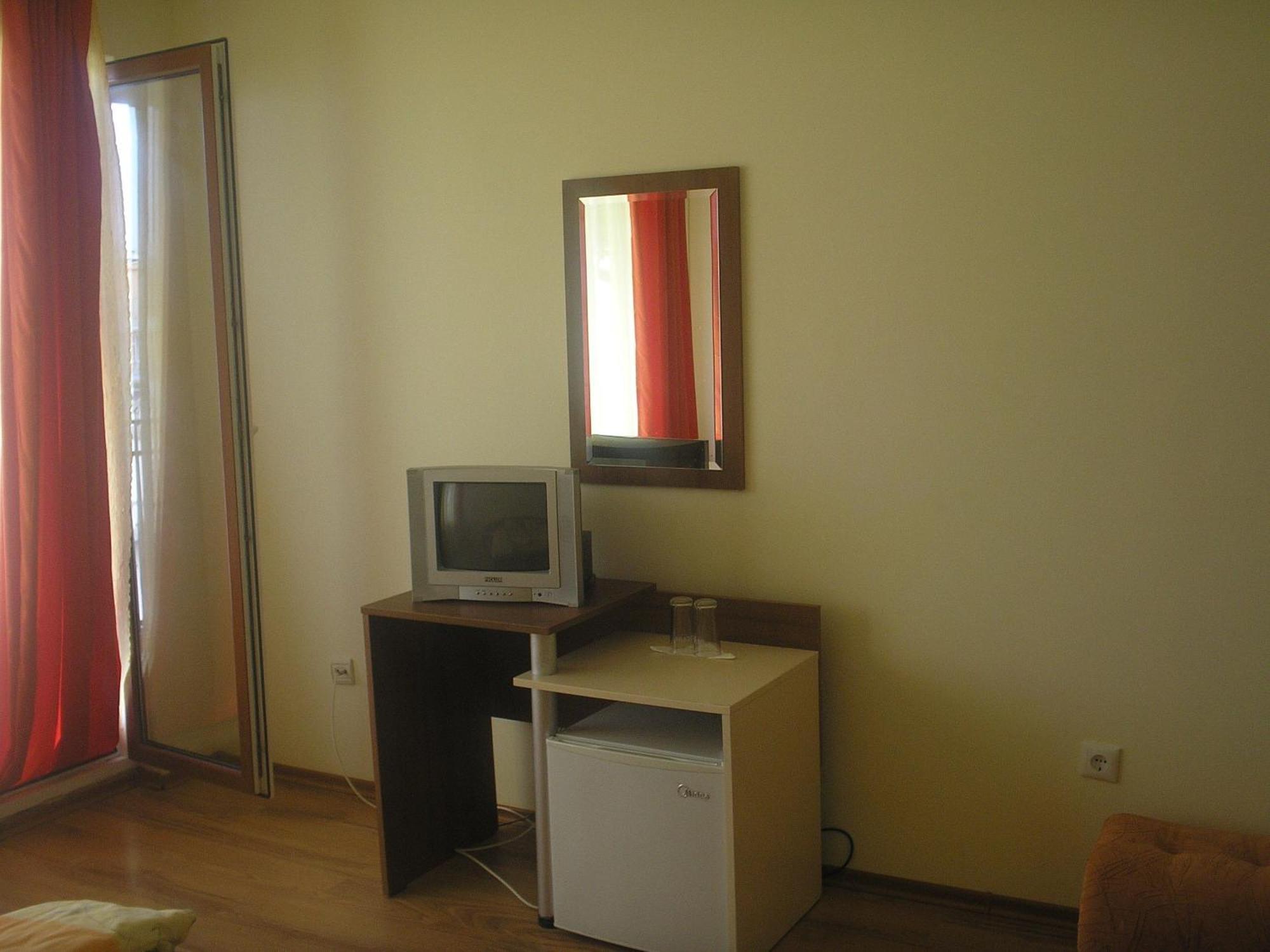 Семеен Хотел Атива - Family Hotel Ativa Лозенець Екстер'єр фото