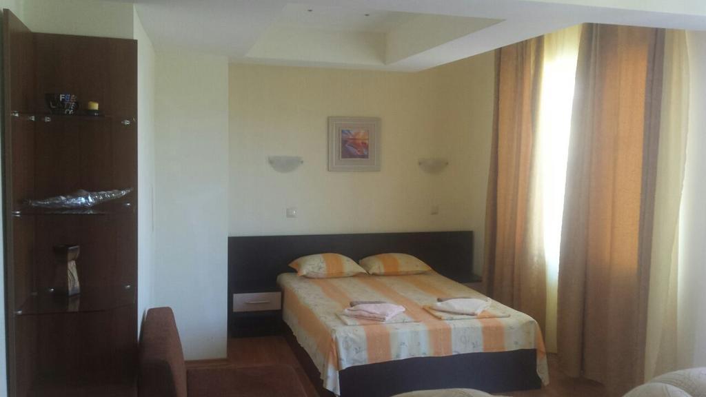 Семеен Хотел Атива - Family Hotel Ativa Лозенець Екстер'єр фото