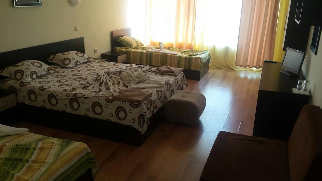 Семеен Хотел Атива - Family Hotel Ativa Лозенець Екстер'єр фото