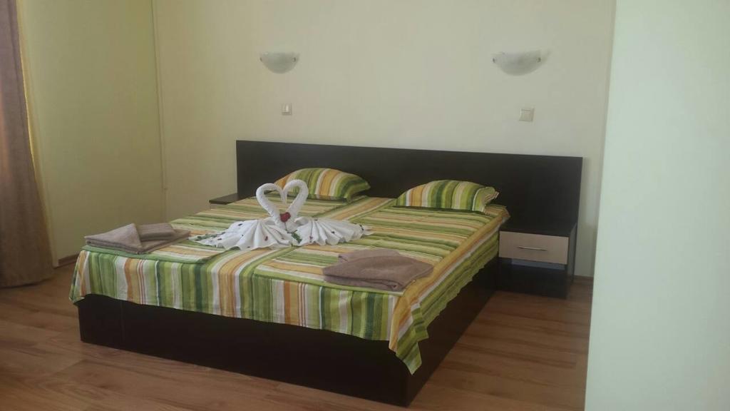 Семеен Хотел Атива - Family Hotel Ativa Лозенець Екстер'єр фото